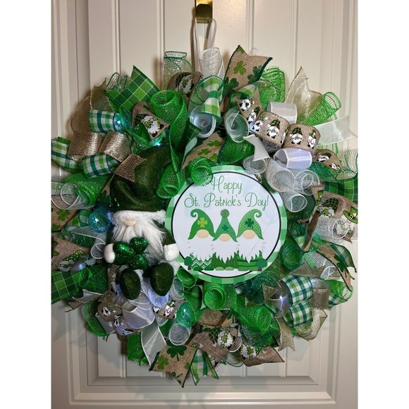 Handmade St. Patrick’s Gnome Ribbon Prelit Wreath 22 ins LED W5 - Picture 10 of 11
